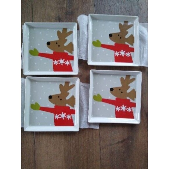 Crate & Barrel Square Skating Reindeer Christmas 6" Appetizer Plates (4) NWT - Picture 2 of 4